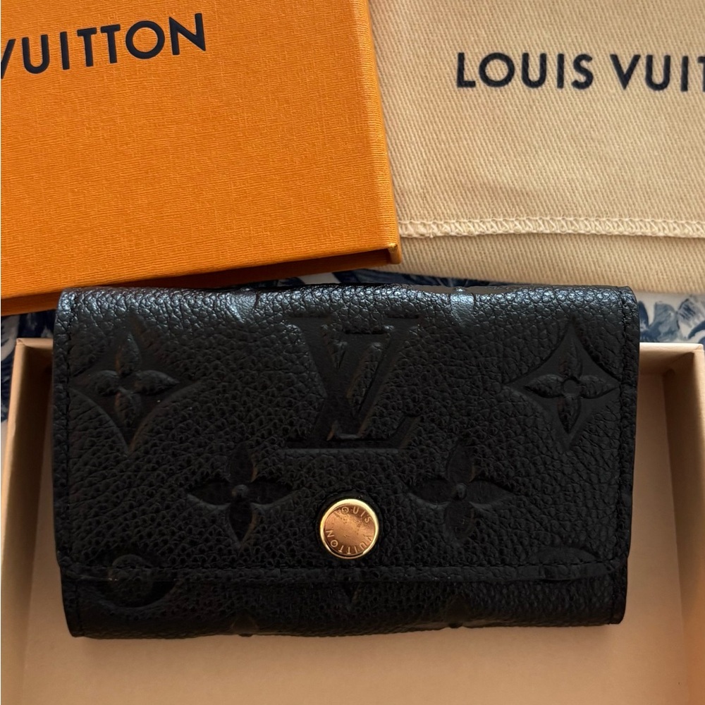 LOUIS VUITTON 6 KEY CASE NWT